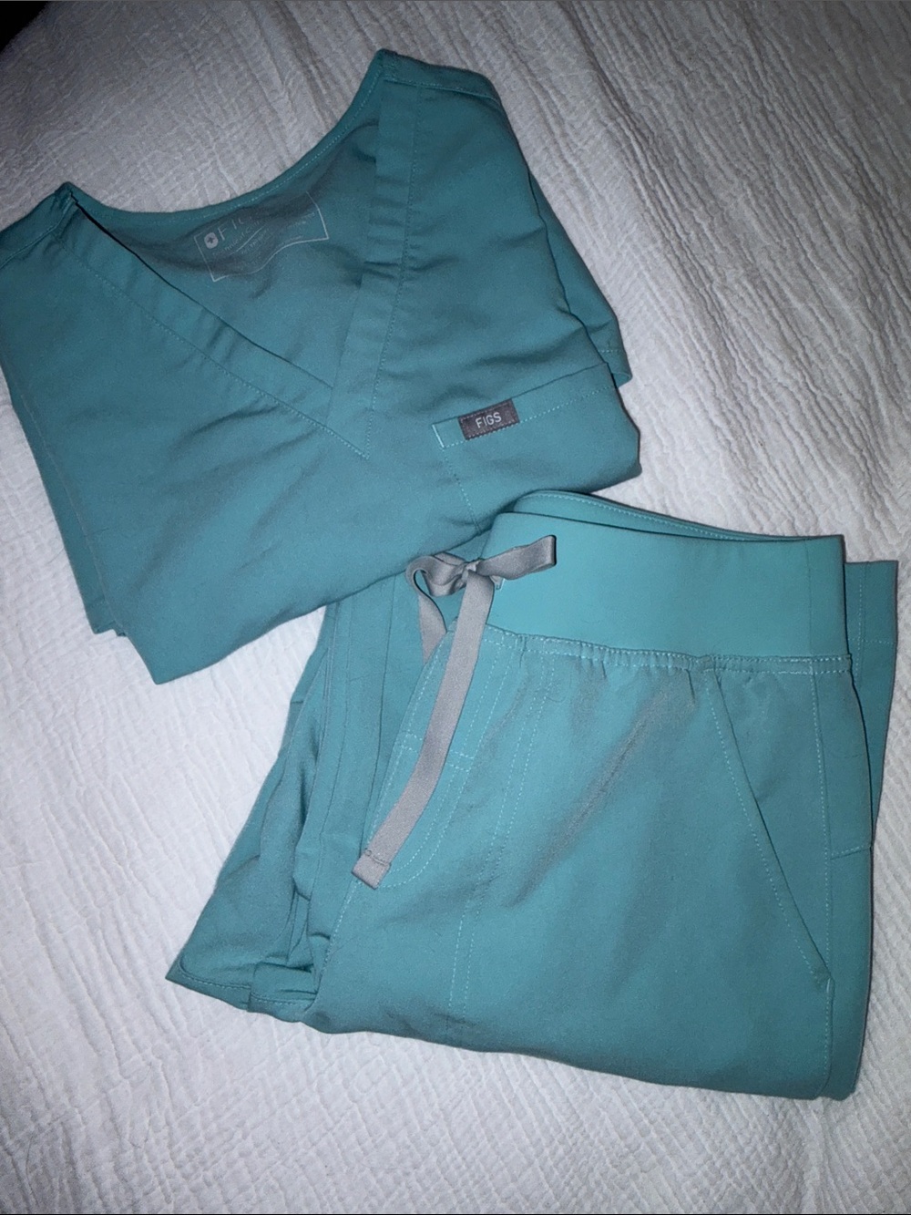 FIGS Women's Scrub Set in sea glass